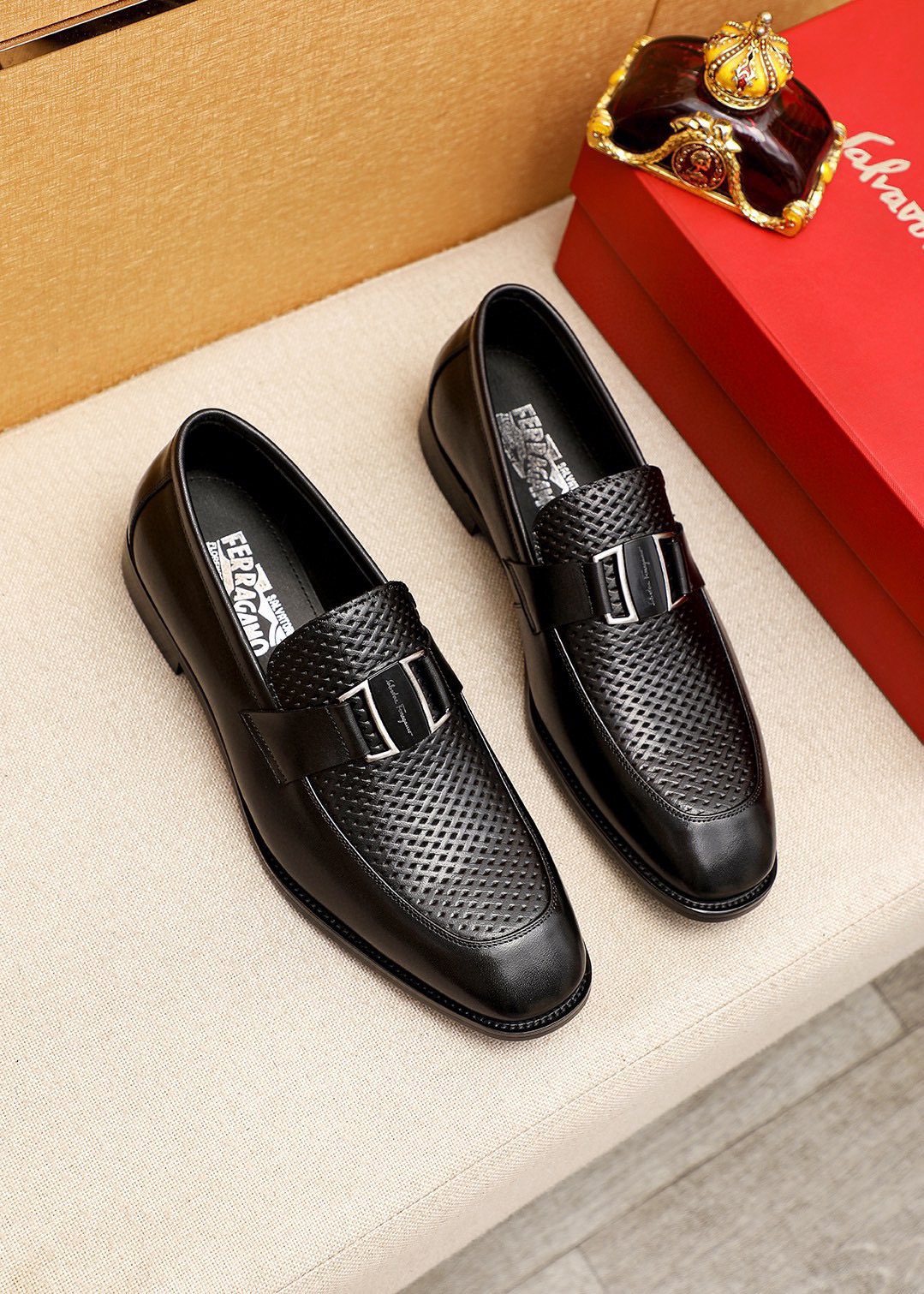 Ferragamo Men's Black Buckle Loafers - Rubber Sole